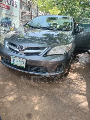 Toyota Corolla 2008 Gray