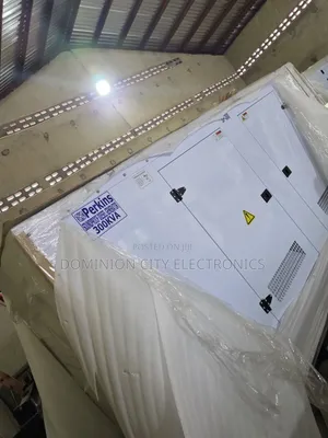 High Quality Perkins Diesel Soundproof Generator 2years Wty