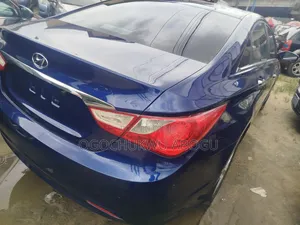 Hyundai Sonata 2012 Blue