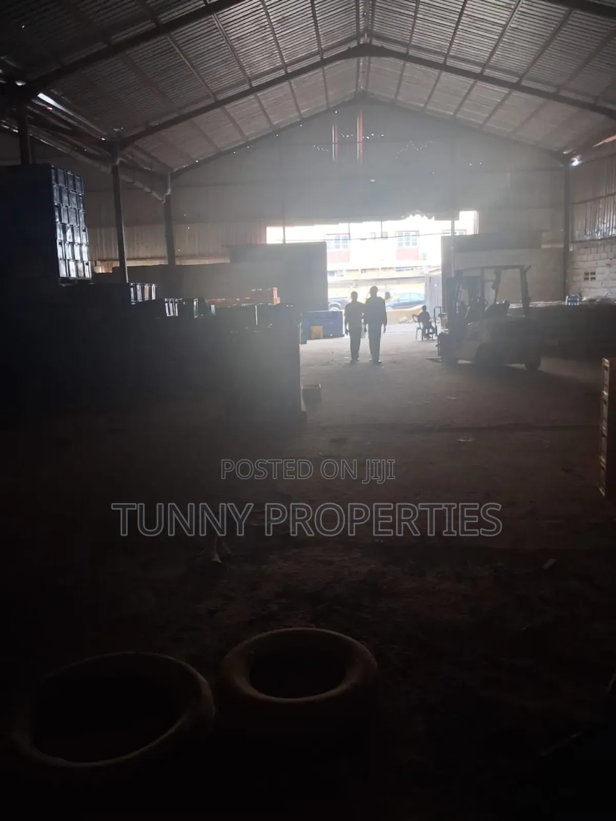 Warehouse to Let