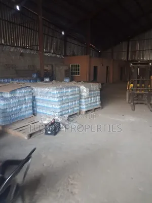 Warehouse to Let