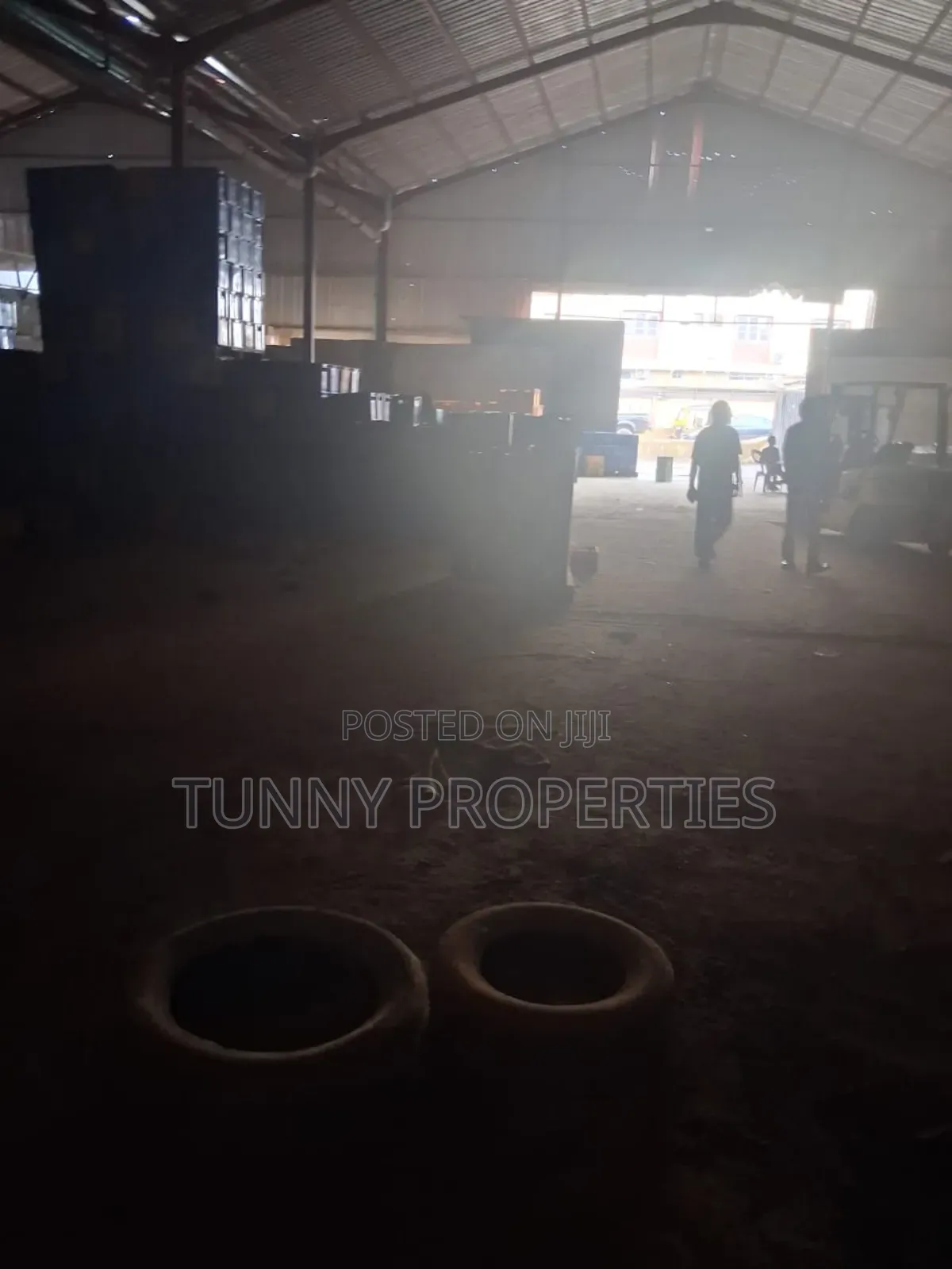 Warehouse to Let