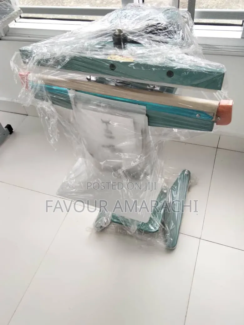 Pedal Sealing Machine