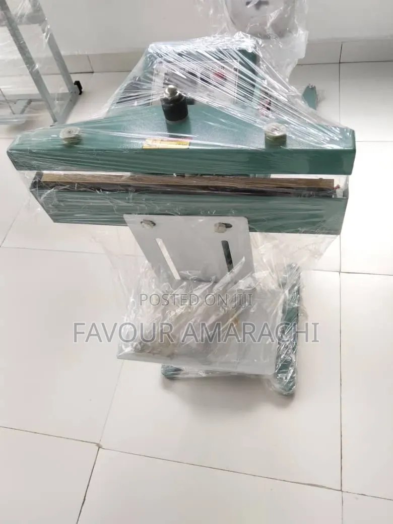 Pedal Sealing Machine