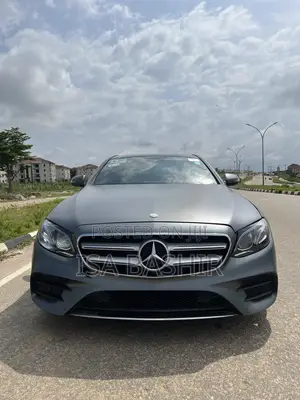 Mercedes-Benz 300E 2017 Gray