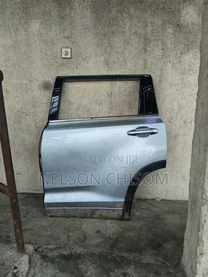 Back Left Door Highlander 2015