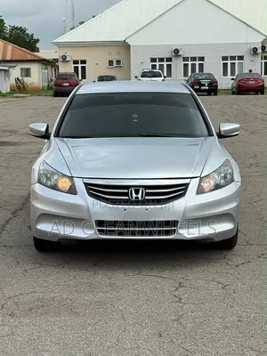 Honda Accord 2011 Silver