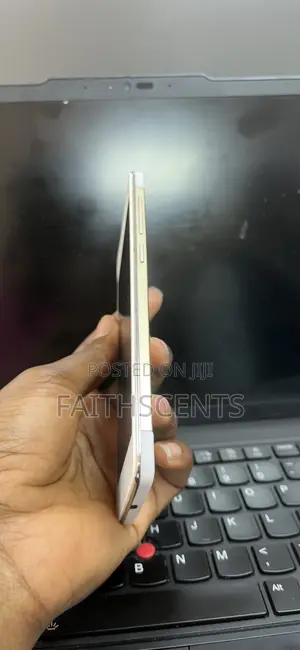 Vivo Y35 64 GB Gold