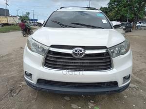 Toyota Highlander Limited Platinum 4dr SUV (3.5L 6cyl 6A) 2015 White