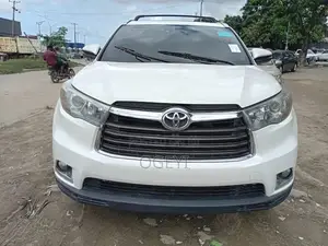 Toyota Highlander Limited Platinum 4dr SUV (3.5L 6cyl 6A) 2015 White