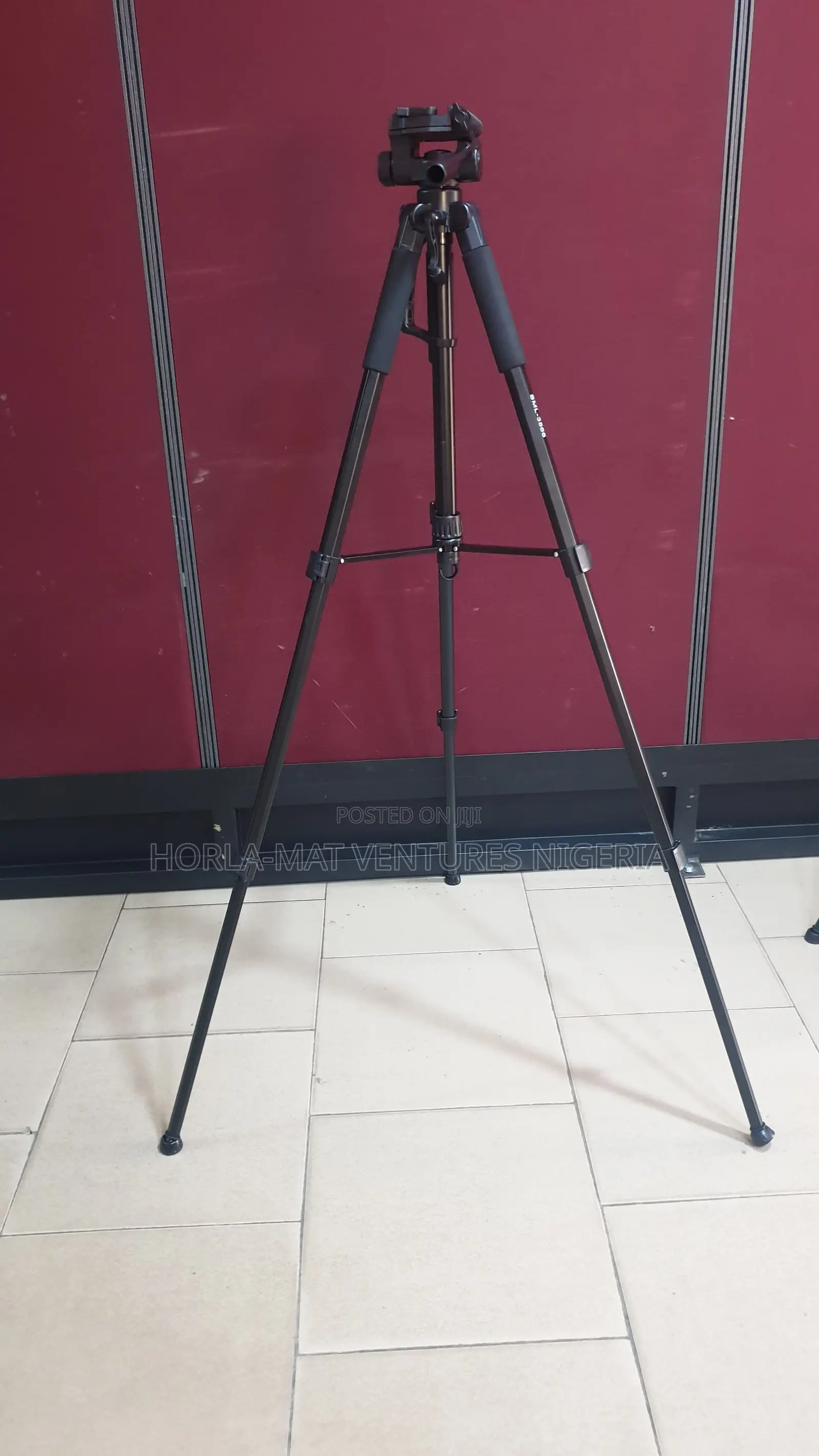 Compass Tripod Stand
