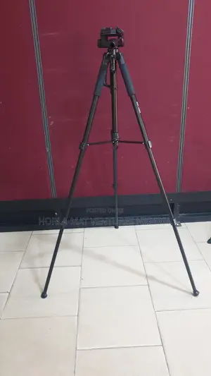Compass Tripod Stand