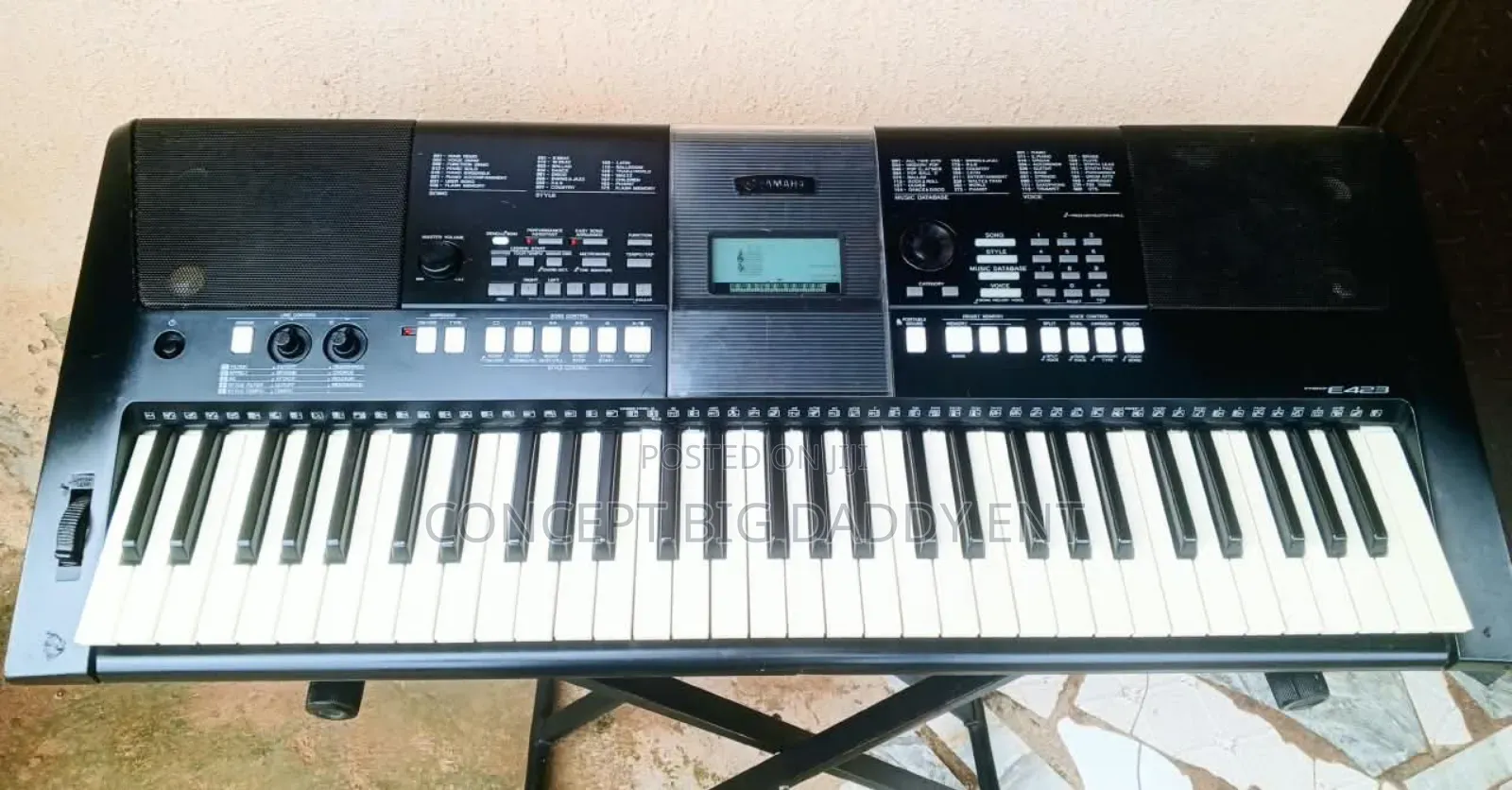 Yamaha PSR E423 for Sale