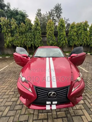 Lexus IS 250 C 2010 Red