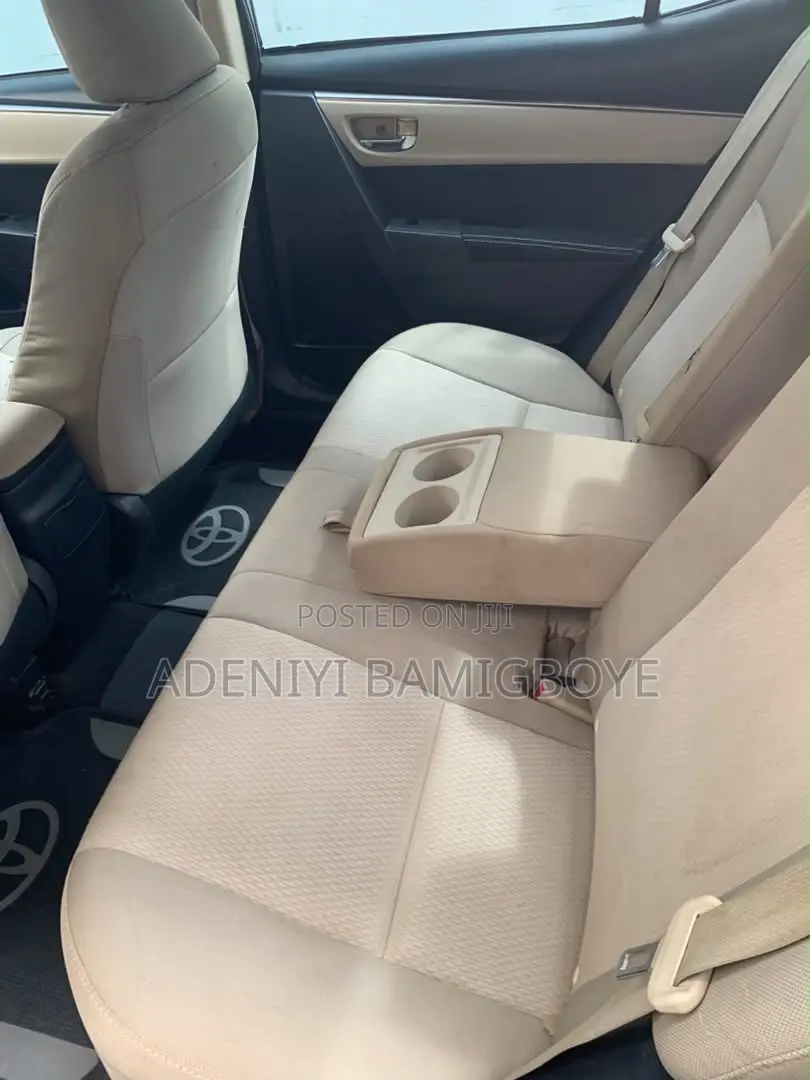 Toyota Corolla 2015 Gray