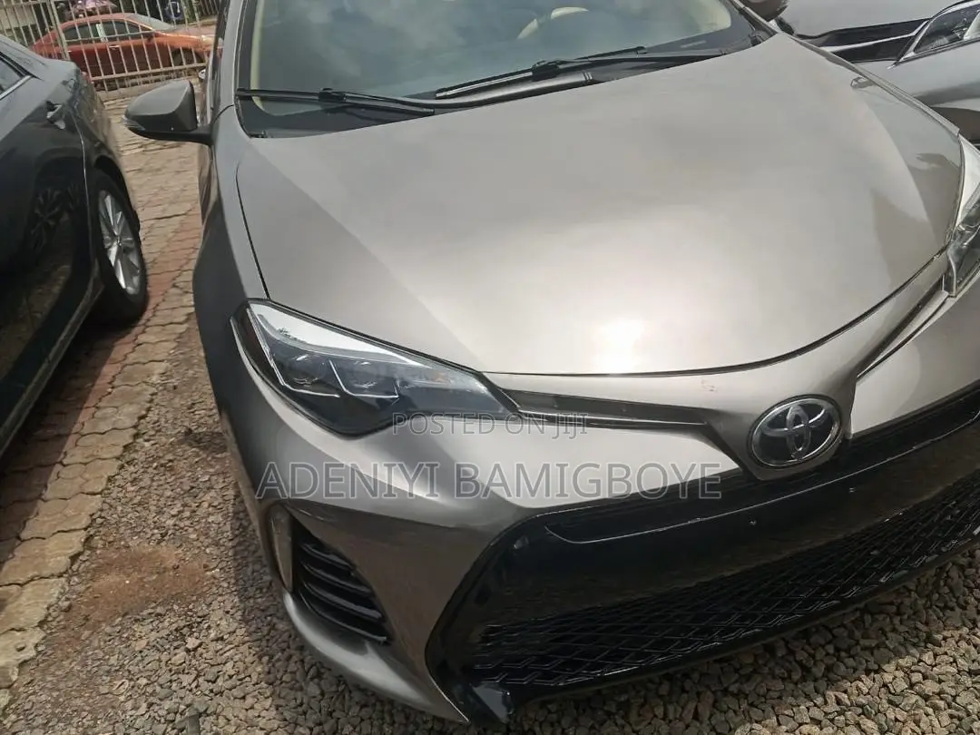 Toyota Corolla 2015 Gray