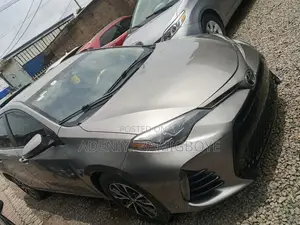 Toyota Corolla 2015 Gray