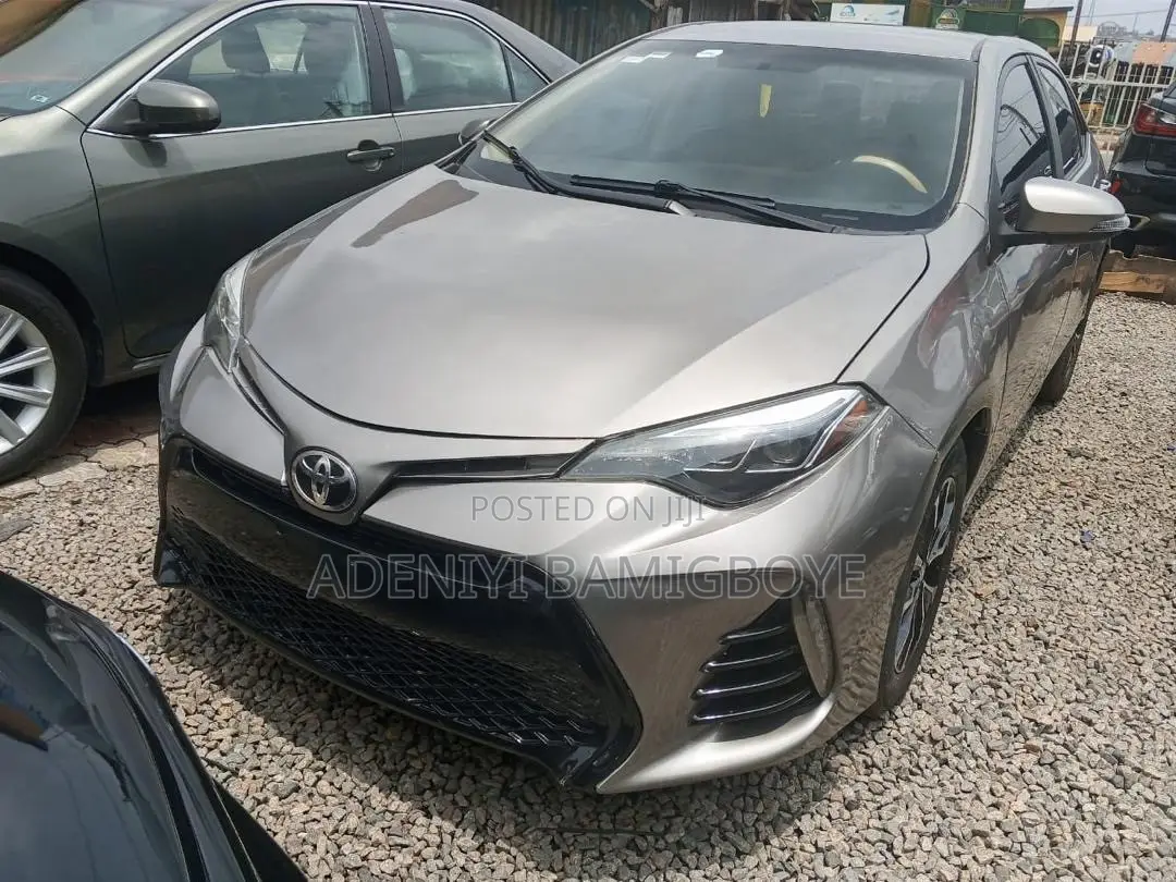 Toyota Corolla 2015 Gray
