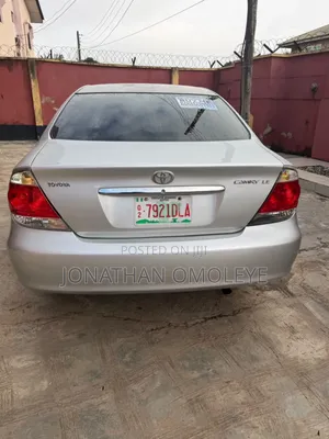 Toyota Camry LE 4dr Sedan (2.4L 4cyl 5A) 2006 Silver