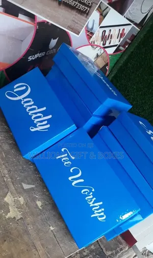 Blue Color Gift Boxes With or Without Ribbons and Prints or Plain.