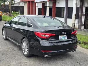 Hyundai Sonata SE 4dr Sedan (2.4L 4cyl 6A) 2015 Matt Black
