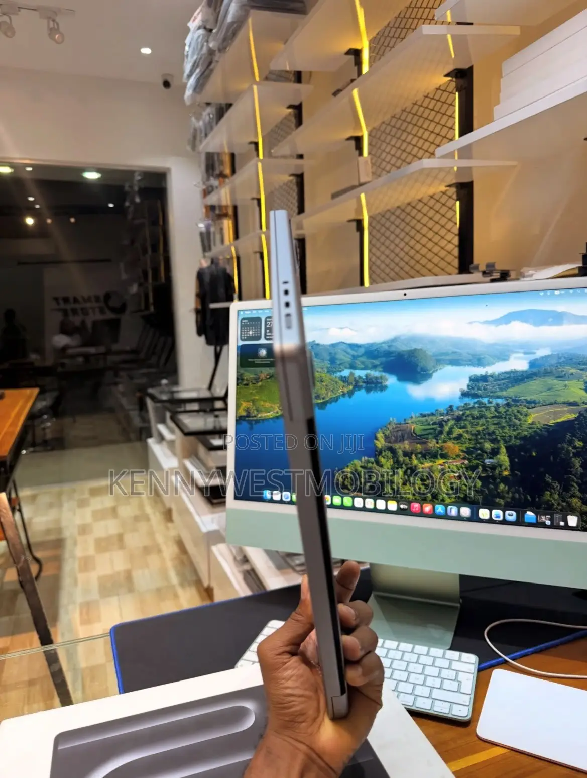 Laptop Apple MacBook Pro 2023 M3 Pro 36GB Apple M3 Pro SSD 1T