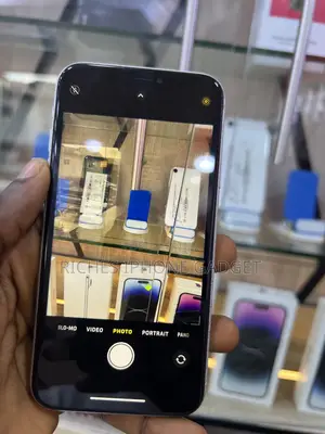 Apple iPhone XR 64 GB White
