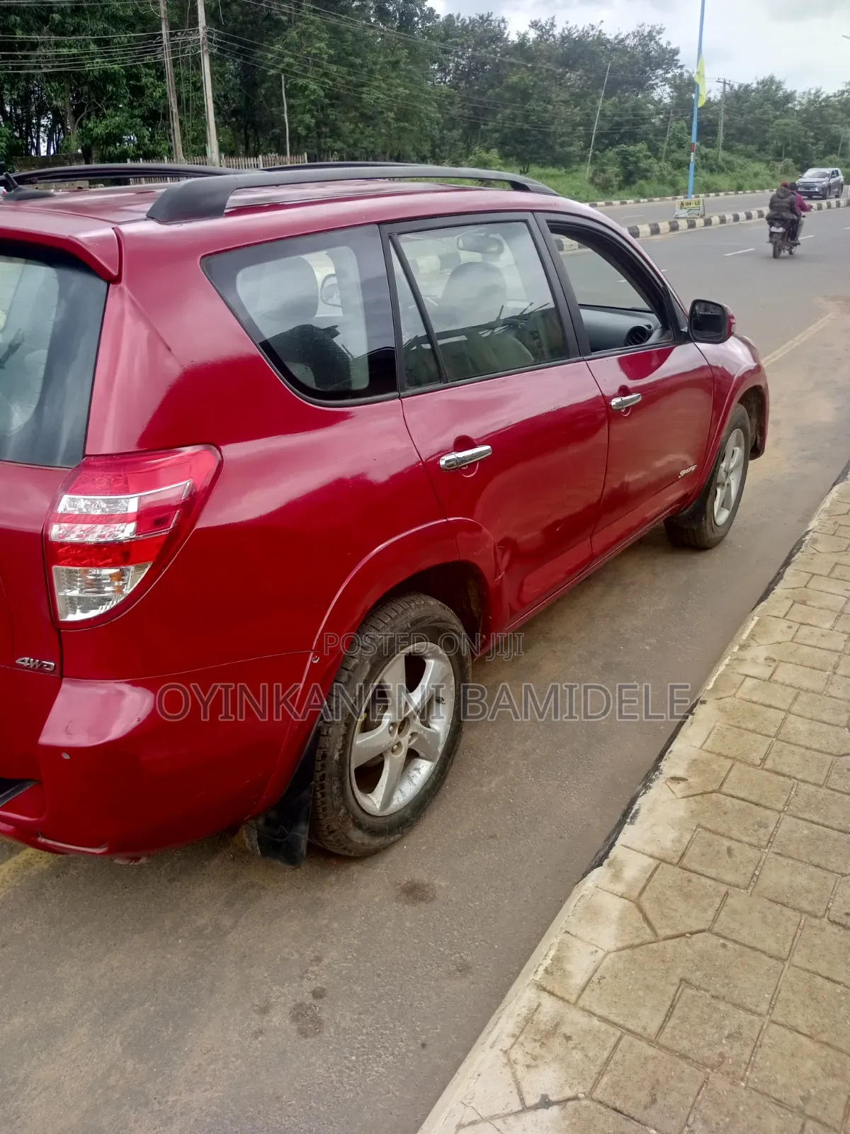 Toyota RAV4 2010 Orange