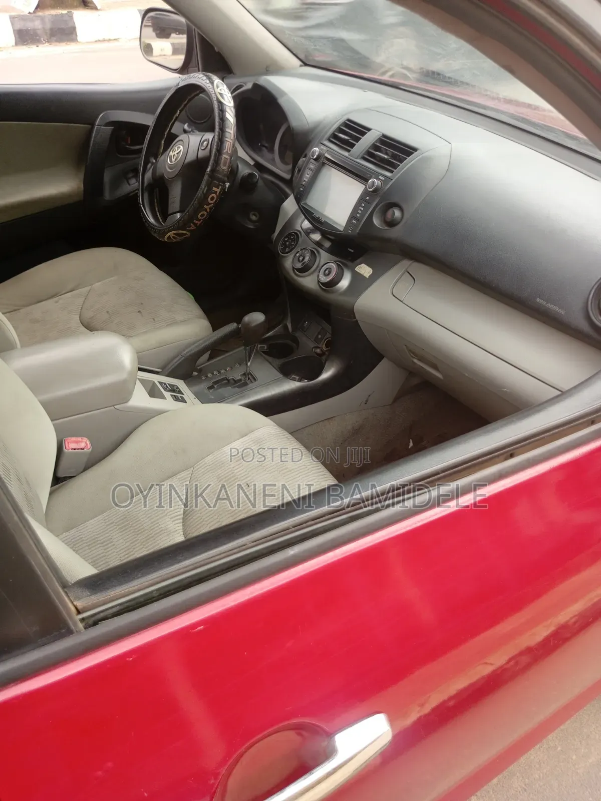 Toyota RAV4 2010 Orange