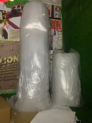 White Bubble Wraps/Gift Boxes /Packages Boxes