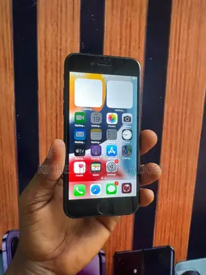 Apple iPhone 7 32 GB Black
