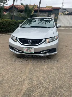Honda Civic EX 4dr Sedan (1.8L 4cyl CVT) 2014 Silver