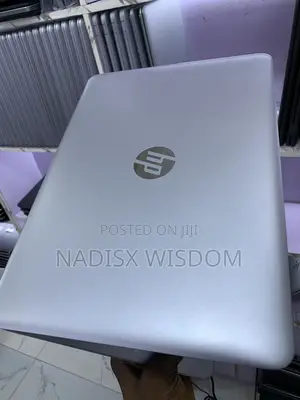 New Laptop HP 430 G4 8GB Intel Core i5 SSD 256GB