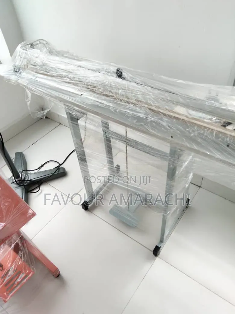 Pedal Sealing Machine