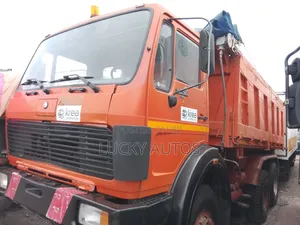 Mercedes-Benz 1999 Orange