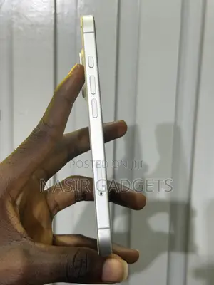 Apple iPhone 16 128 GB White
