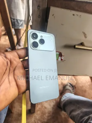 Tecno Spark 40 128 GB Gray