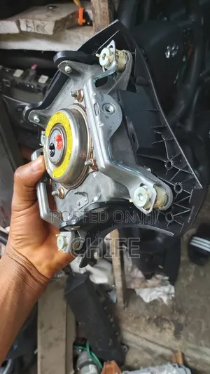 Steering Wheel Airbag for Toyota Fortuner 2008 - 2012