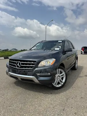 Mercedes-Benz M Class ML350 4dr SUV (3.5L 6cyl 7A) 2014 Gray