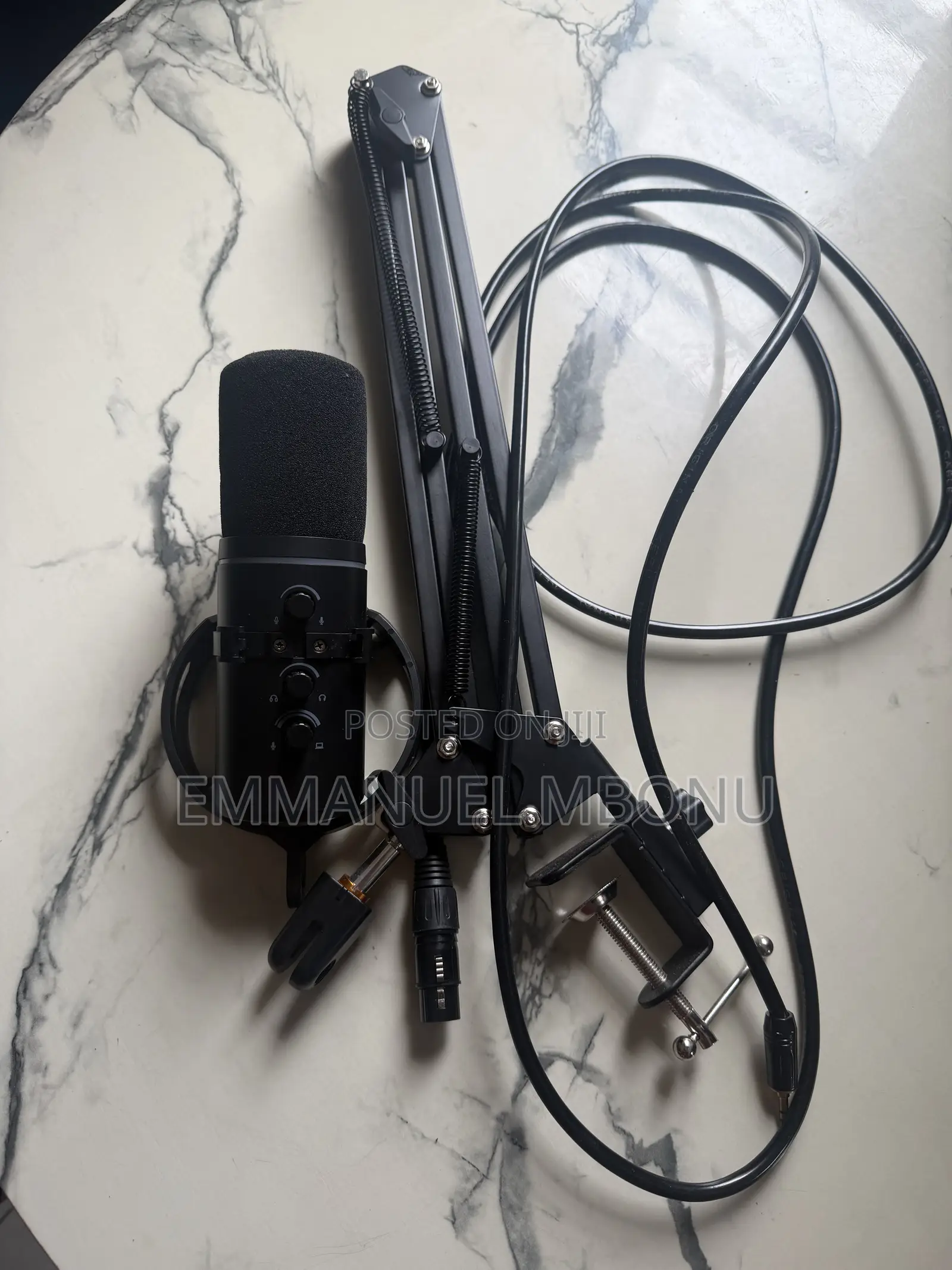 Microphone