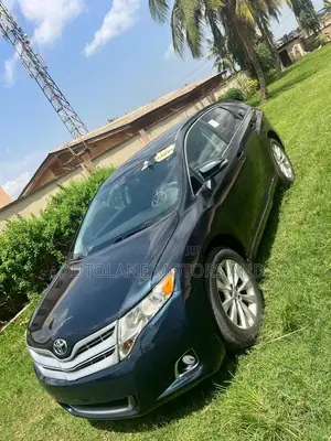 Toyota Venza LE 2014 Black