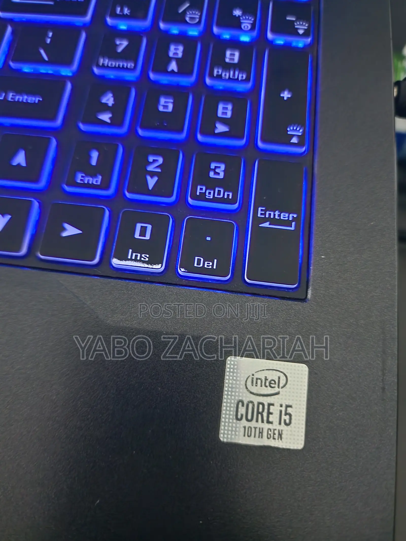 Laptop Hasee 4GB Nvidia HDD+SSD 256GB