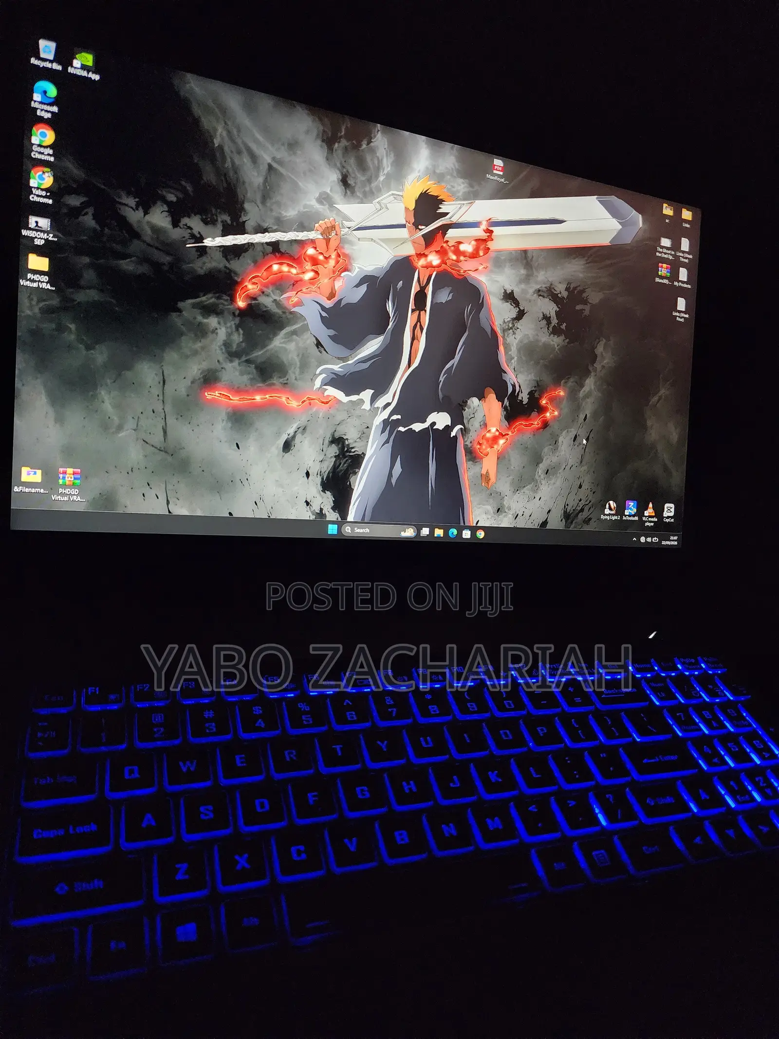 Laptop Hasee 4GB Nvidia HDD+SSD 256GB