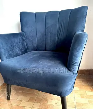 2 Executive Single Couch