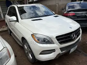 Mercedes-Benz M Class ML350 4MATIC 4dr SUV AWD (3.5L 6cyl 7A) 2014