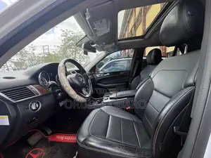 Mercedes-Benz M Class ML350 4MATIC 4dr SUV AWD (3.5L 6cyl 7A) 2014