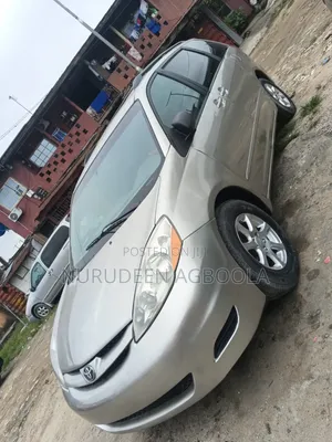 Toyota Sienna 2006 Silver