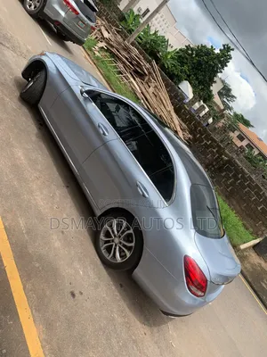 Mercedes-Benz C300 Sport 4dr AWD 4Matic Sedan (2.0L 4cyl 7A) 2015