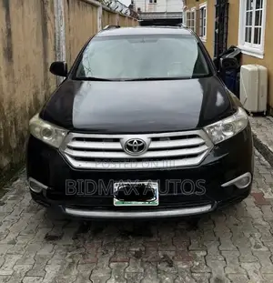 Toyota Highlander Limited 3.5l 4WD 2013 Black