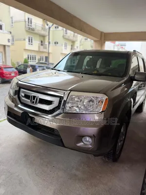Honda Pilot LX 4dr SUV 4WD (3.5L 6cyl 5A) 2011 Gold